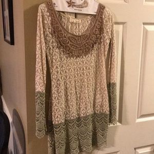 A’reve lace top